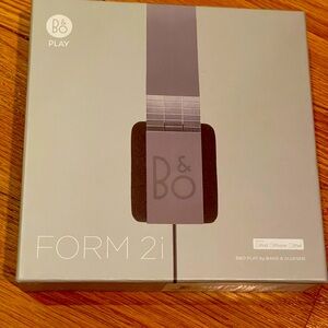 Bang & Olufsen B&O Play Form 2i On-Ear Headphones new in box